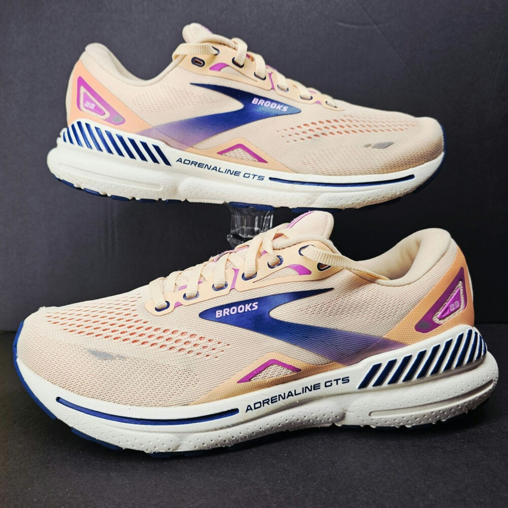 Brooks Women 9 Comfy footwear